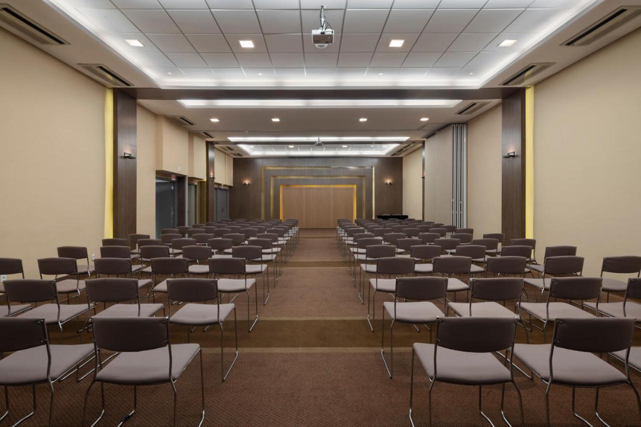 Hotel Radisson Blu Belo Horizonte Savassi Exterior foto The main conference room